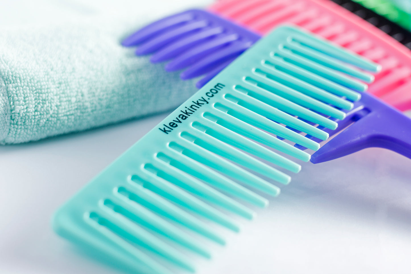 Wide-Tooth Detangling Comb (No Handle) KlevaKinky