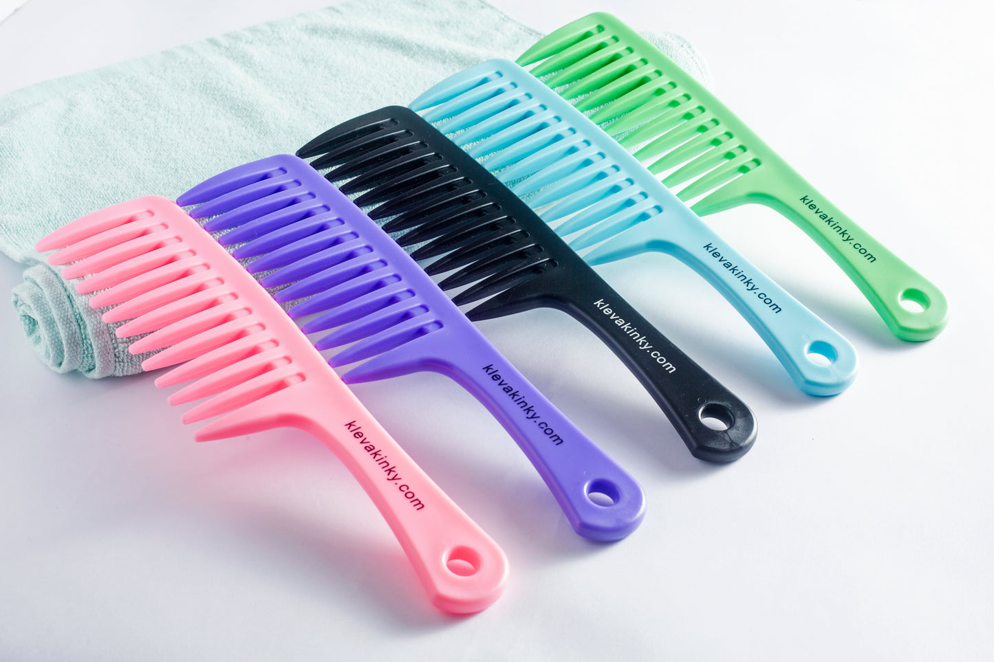 Wide-Tooth Detangling Comb (With Handle) KlevaKinky