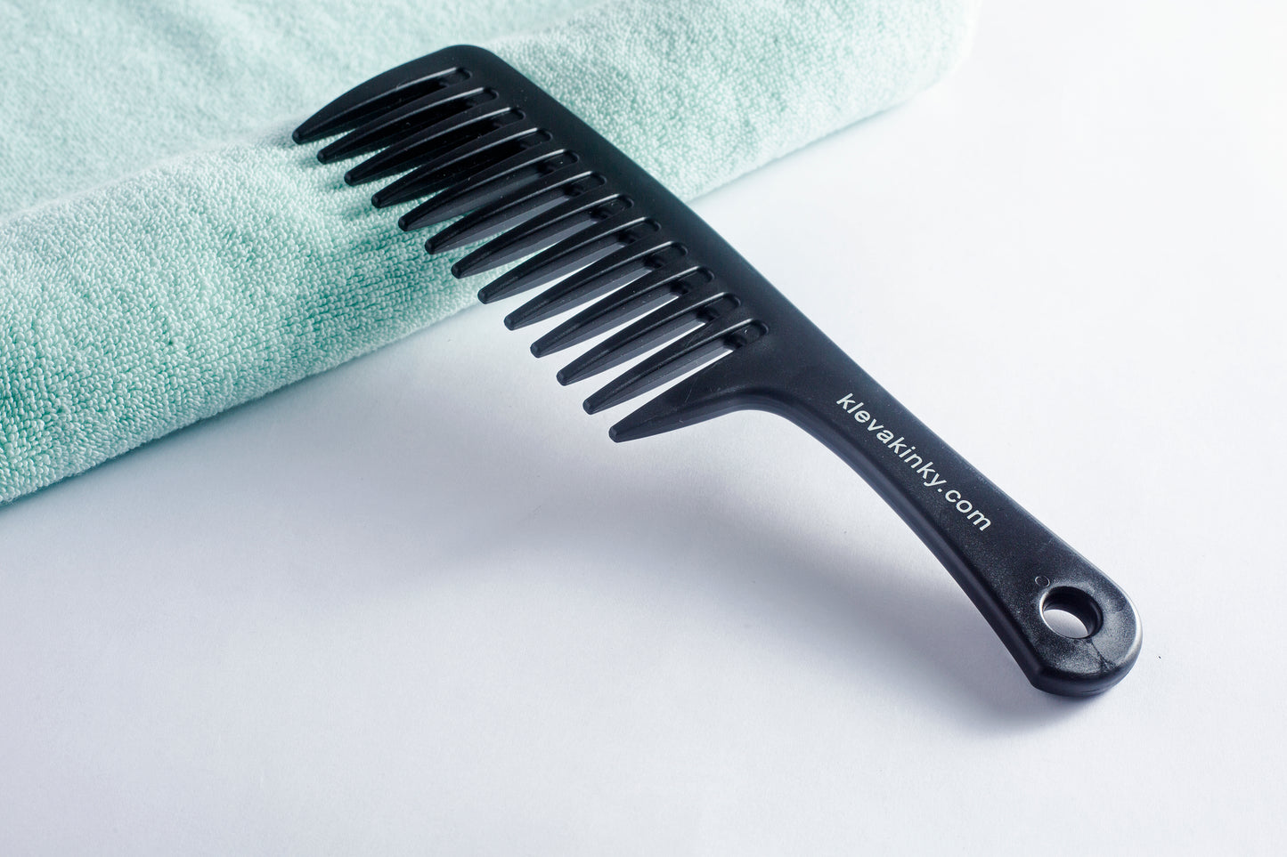 Wide-Tooth Detangling Comb (With Handle) KlevaKinky